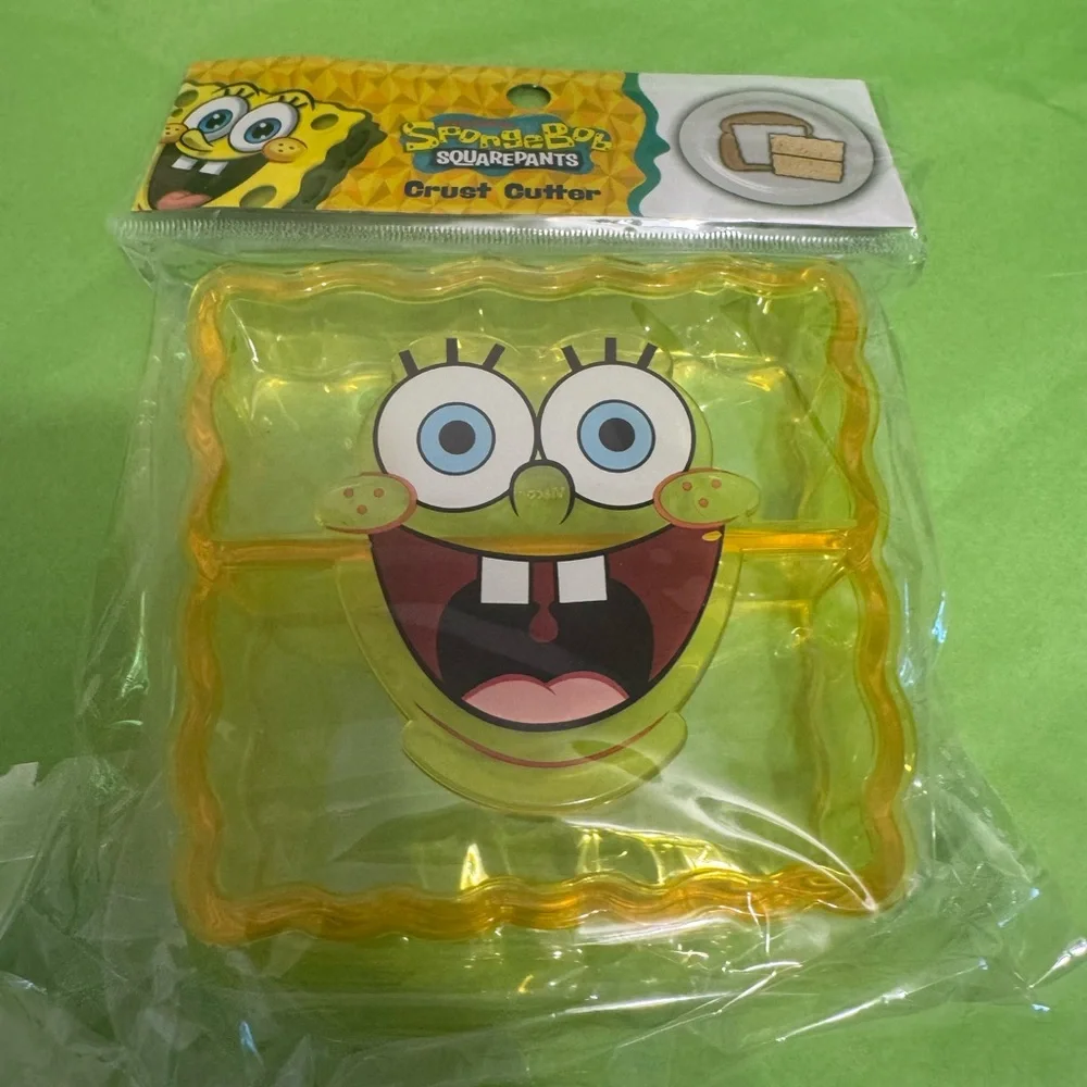 SpongeBob SquarePants Crust Cutter - Bright Yellow